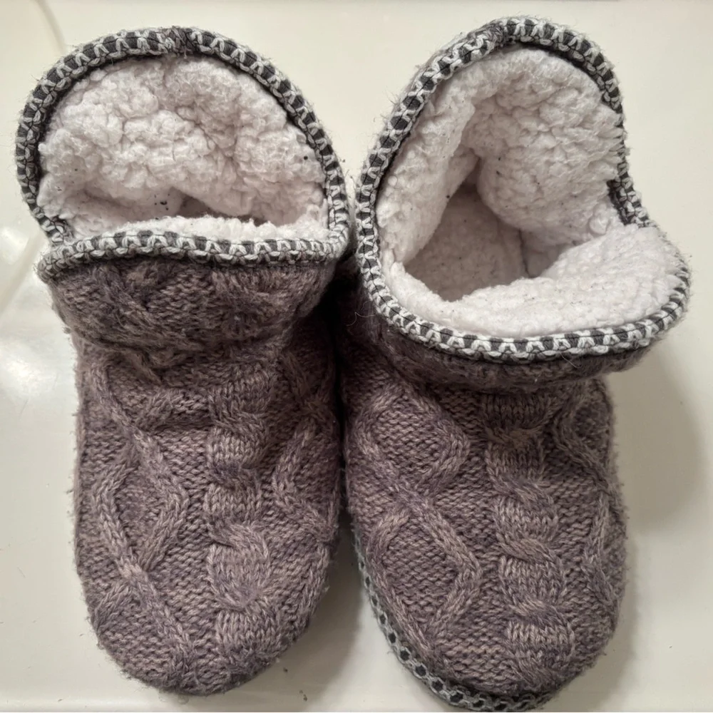 Muk Luks Gray Knit Slippers - Picture 1 of 6